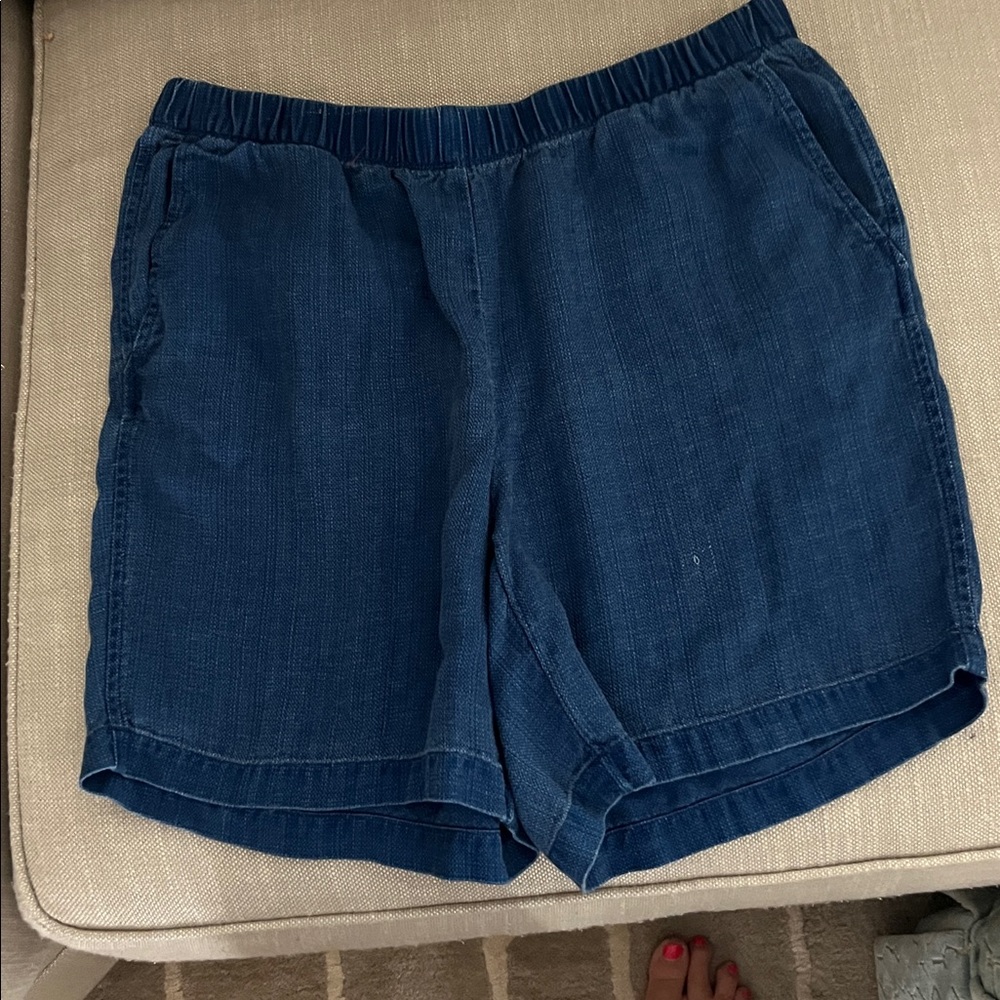 J jill 
Pure jill indigo shorts with pockets